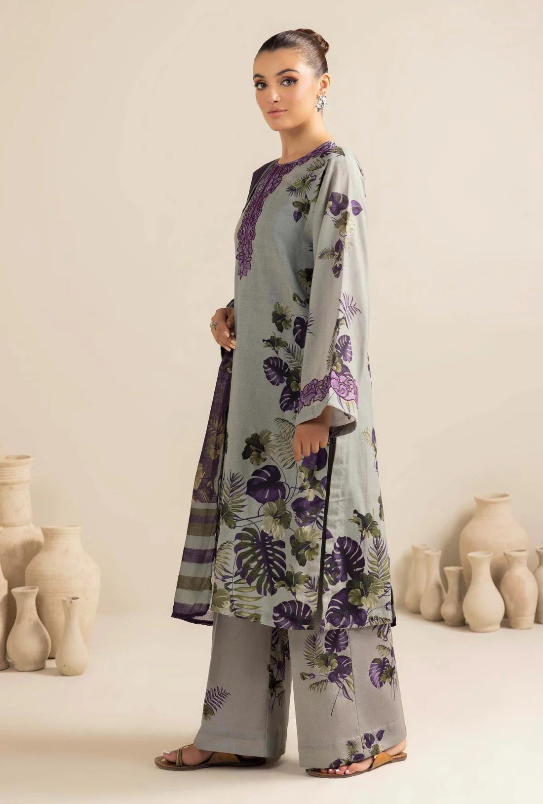 ADAN LIBAAS-3PC KARANDI PRINTED EMBROIDERED SHIRT WITH KARANDI PRINTED SHAWL AND KARANDI PRINTED TROUSER-EP-5470