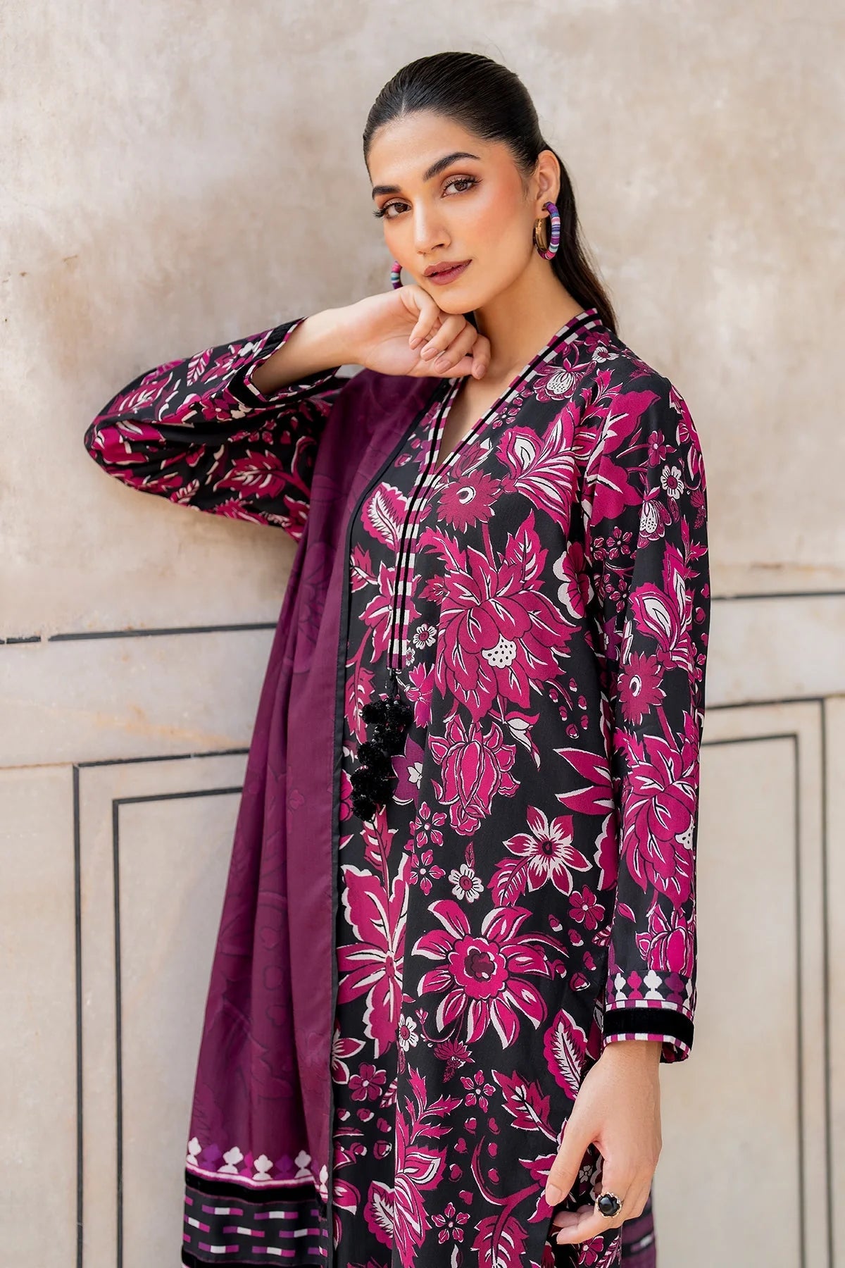 BAROQUE - 3PC KARANDI PRINTED SHIRT WITH PRINTED DUPATTA AND TROUSER -EP-5422