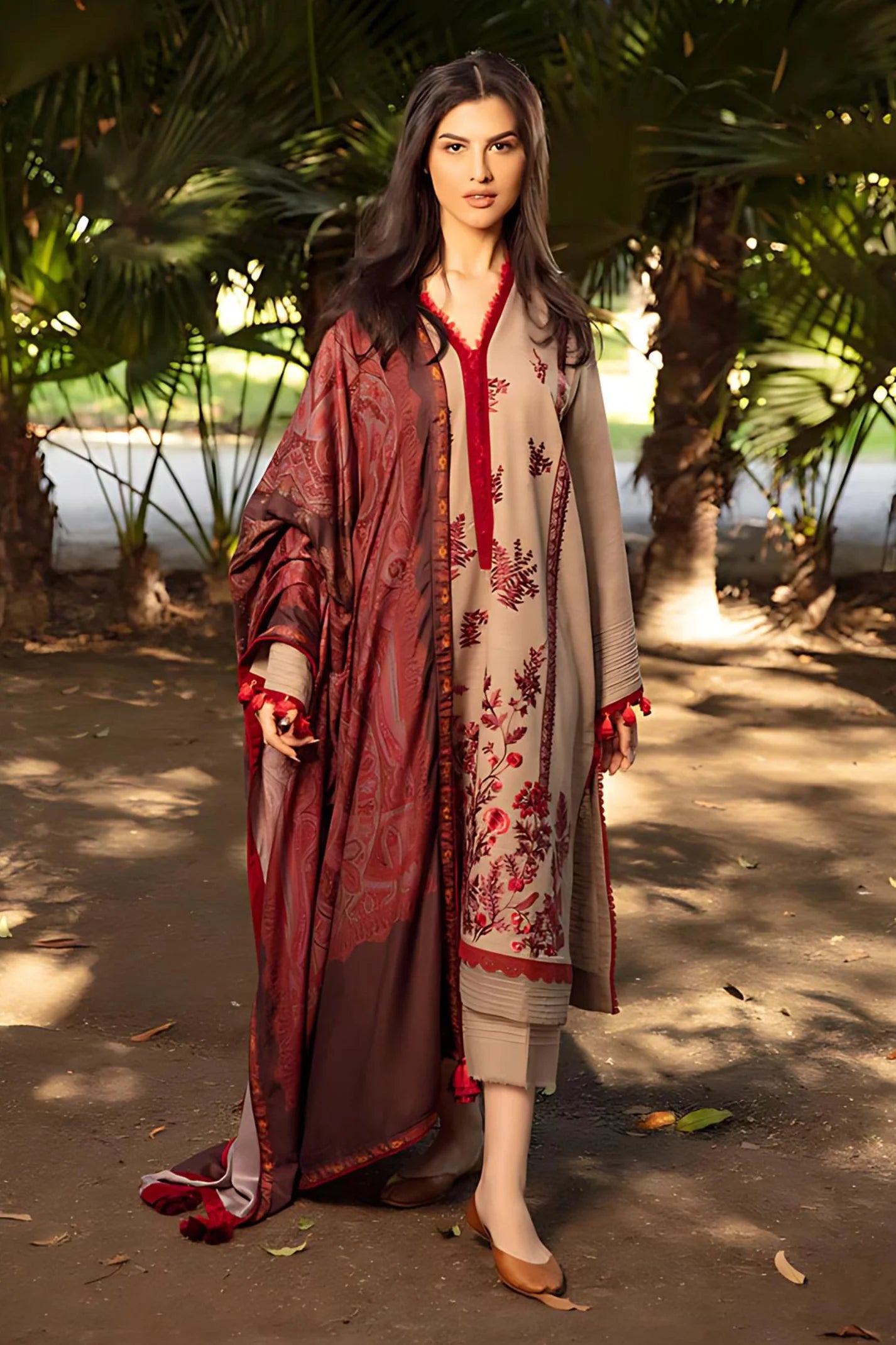 ZAINAB CHOTTANI - 3PC DHANAK EMBROIDERED SHIRT WITH WOOL PRINTED SHAWL AND TROUSER-EP-5044