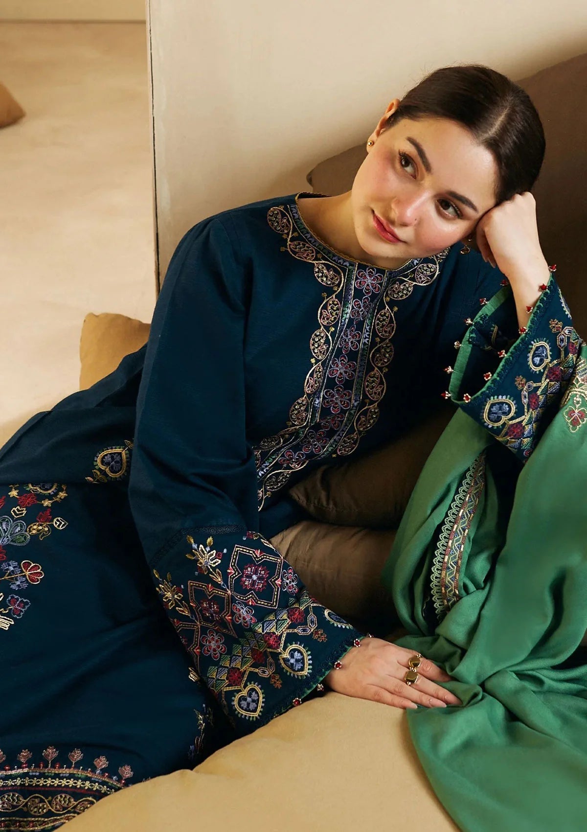 ZARASHAHJAHAN- 3PC DHANAK EMBROIDERED SHIRT WITH EMBROIDERED SHAWL AND DHANAK EMBROIDERED TROUSER-EP-5021