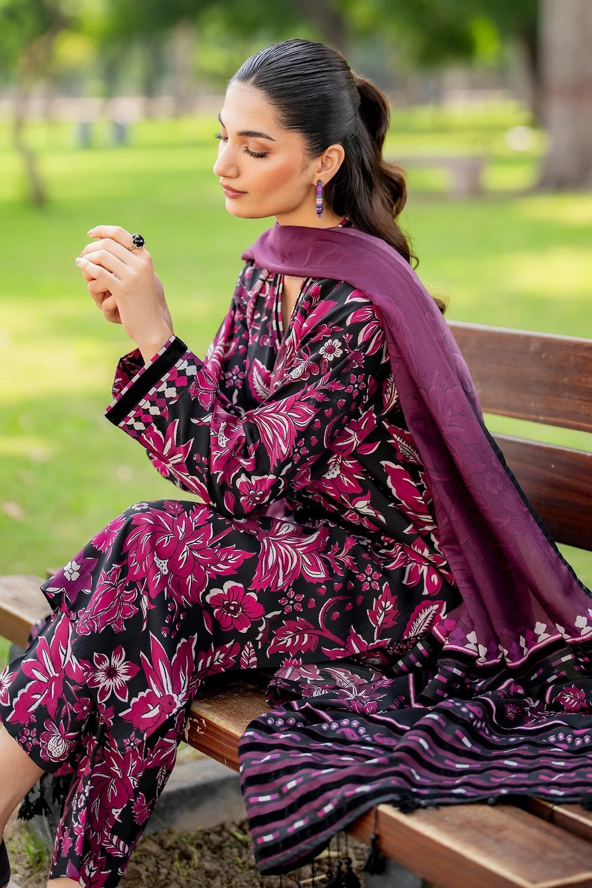 BAROQUE - 3PC KARANDI PRINTED SHIRT WITH PRINTED DUPATTA AND TROUSER -EP-5422