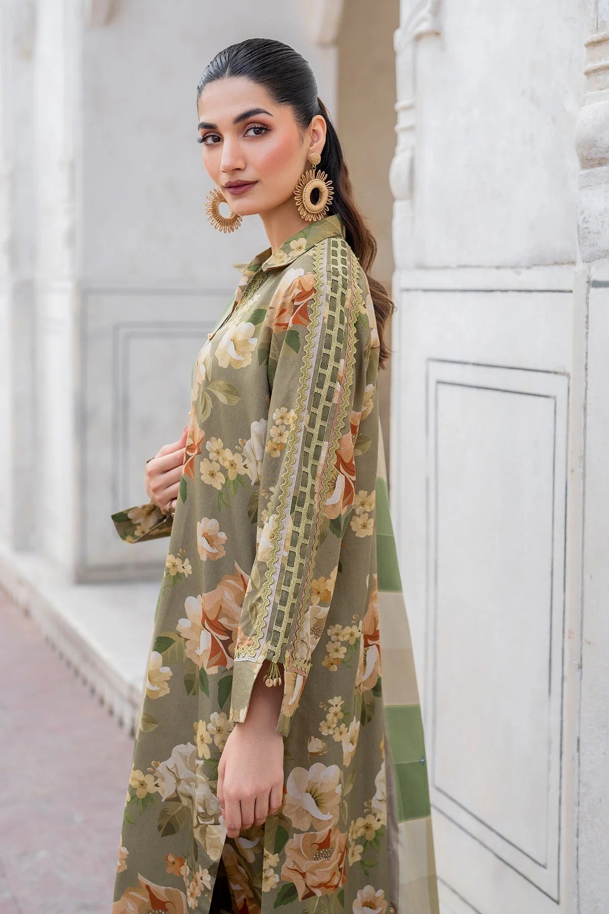 BAROQUE - 3PC KARANDI PRINTED SHIRT WITH PRINTED DUPATTA AND TROUSER-EP-5423