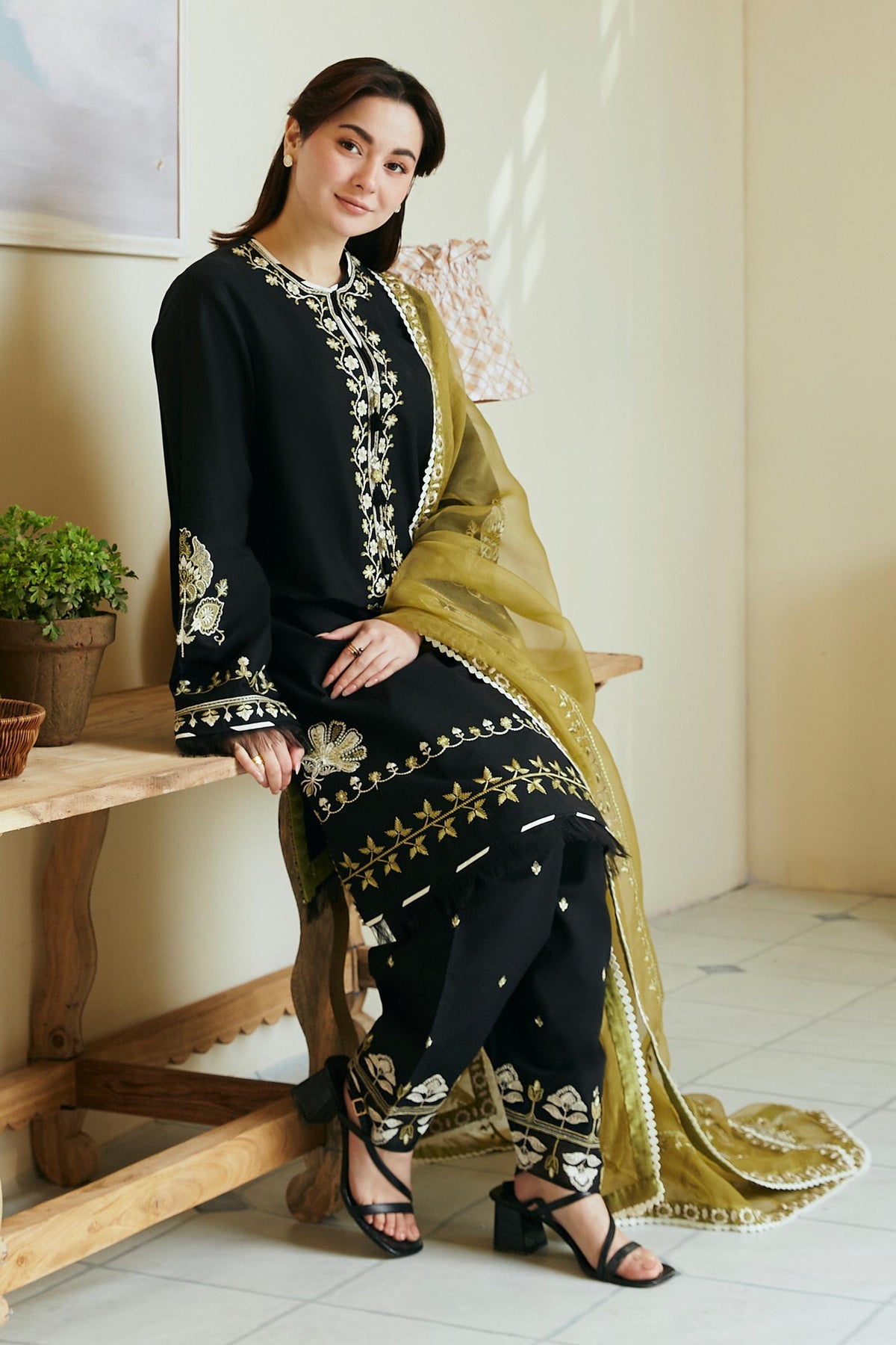 ZARA SHAH JAHAN - 3PC LAWN EMBROIDERED SHIRT WITH ORGANZA EMBROIDERED DUPATTA AND TROUSER-EP-5217