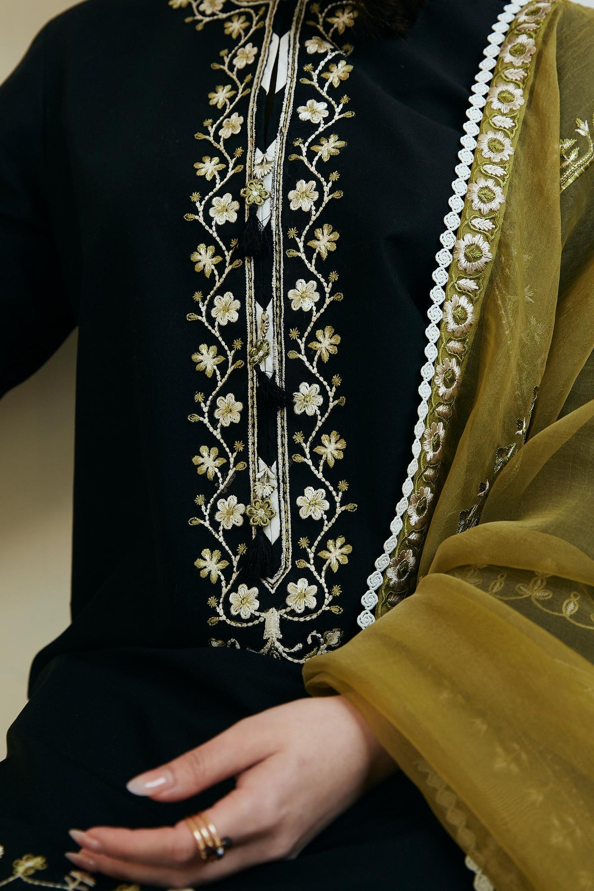 ZARA SHAH JAHAN - 3PC LAWN EMBROIDERED SHIRT WITH ORGANZA EMBROIDERED DUPATTA AND TROUSER-EP-5217