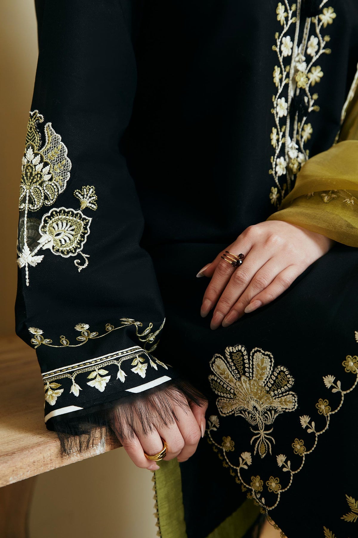 ZARA SHAH JAHAN - 3PC LAWN EMBROIDERED SHIRT WITH ORGANZA EMBROIDERED DUPATTA AND TROUSER-EP-5217