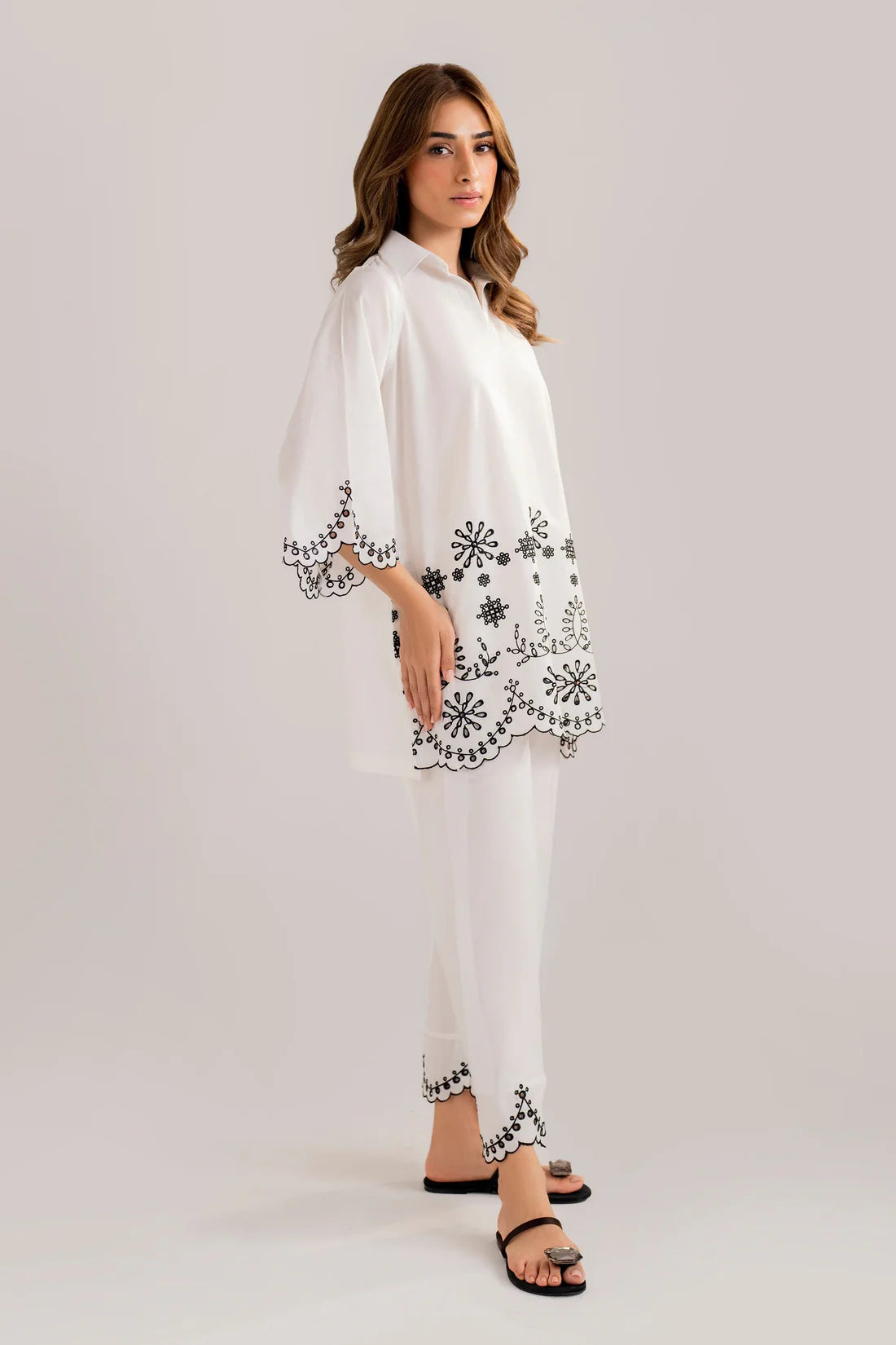 HANA -2PC DHANAK EMBROIDERED SHIRT WITH DHANAK EMBROIDERED TROUSER -EP-5411