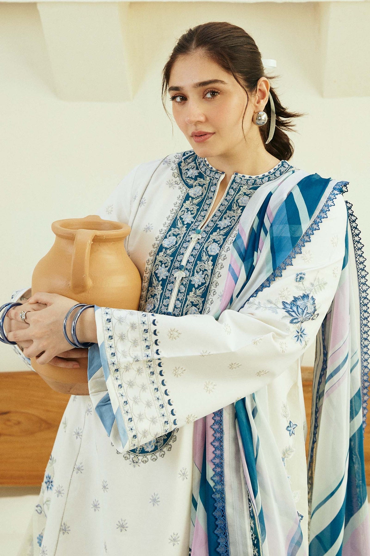 ZAHRA SHAHJAHAN- 3PC DHANAK EMBROIDERED SHIRT WITH WOO PRINTED SHAWL & EMB TROUSER-EP-2844 WHITE