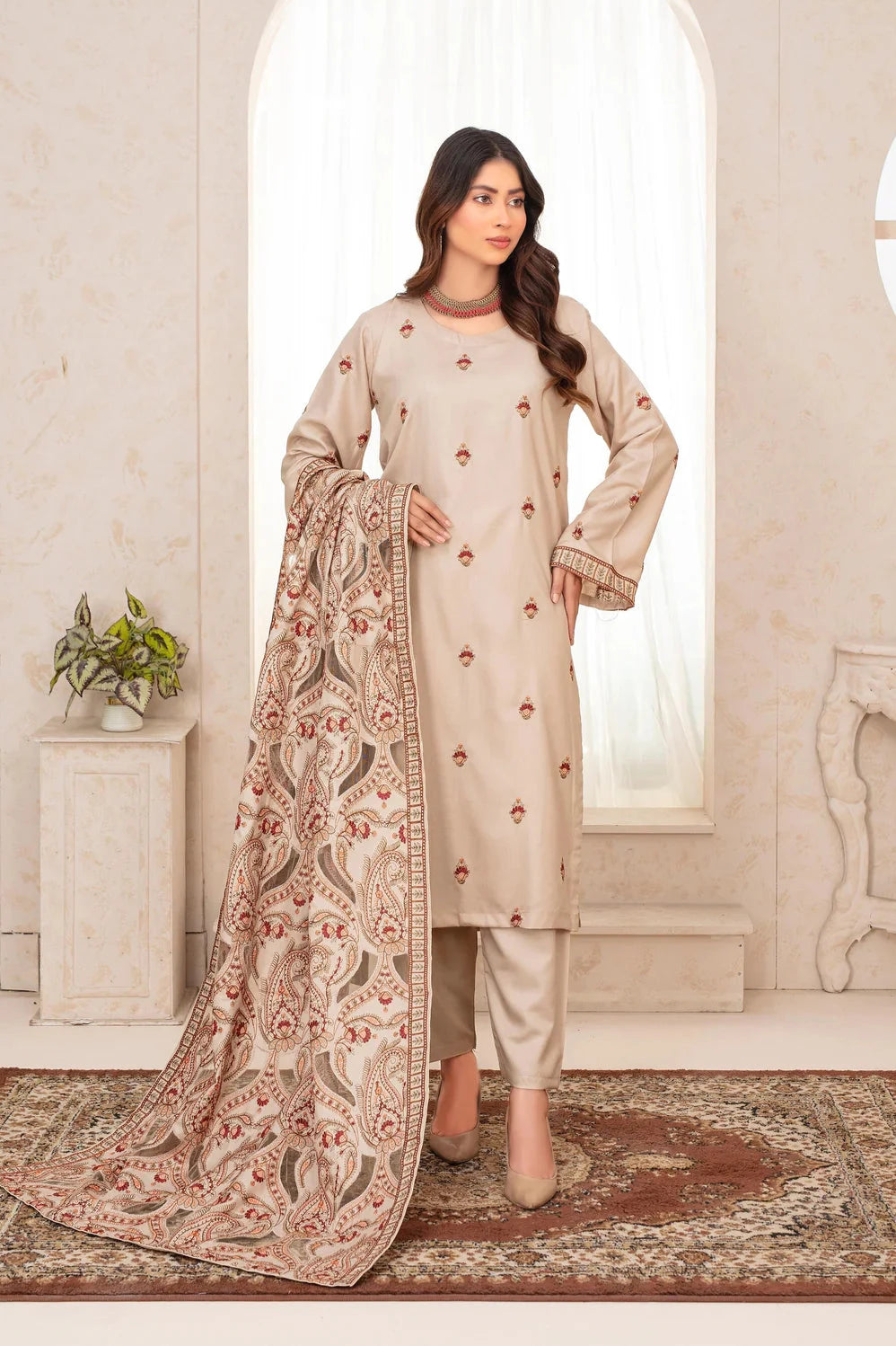 ELAAN.PK -3PC DHANAK EMBROIDERED SHIRT WITH DHANAK HEAVY CUTWORK EMBROIDERED SHAWL AND TROUSER-EP-003