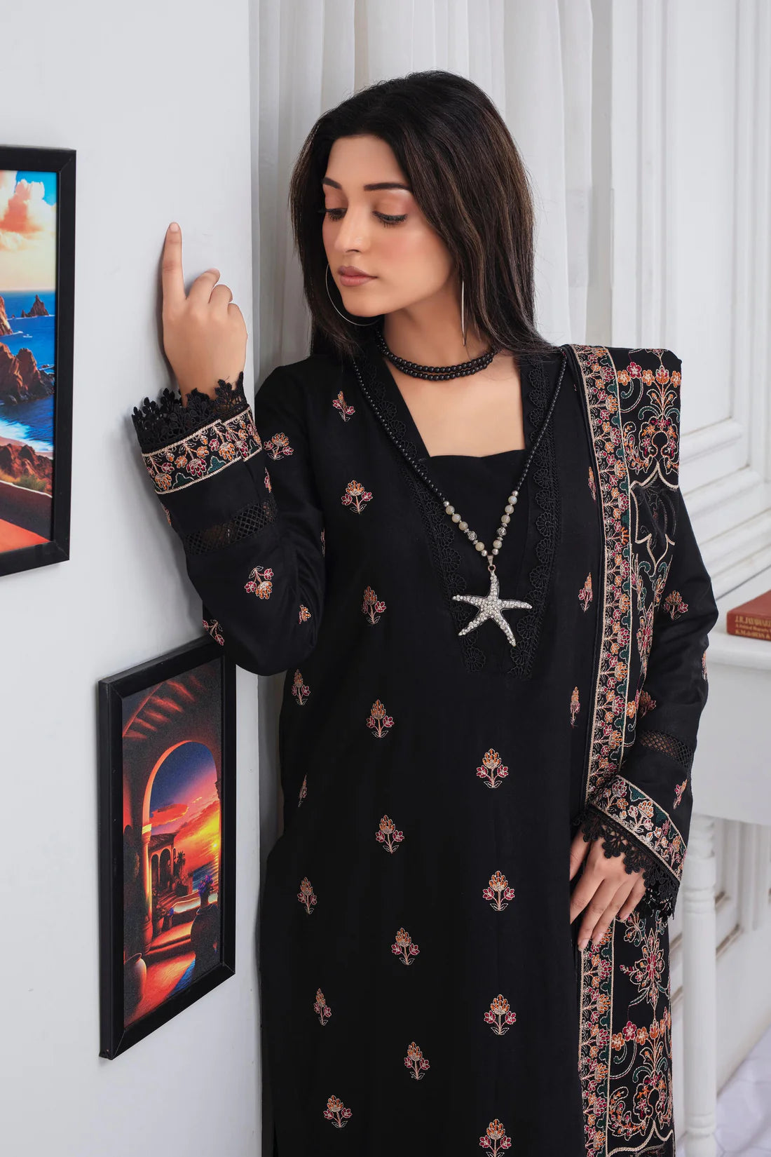 ELAAN.PK -3PC DHANAK EMBROIDERED SHIRT WITH DHANAK HEAVY CUTWORK EMBROIDERED SHAWL AND TROUSER-EP-002