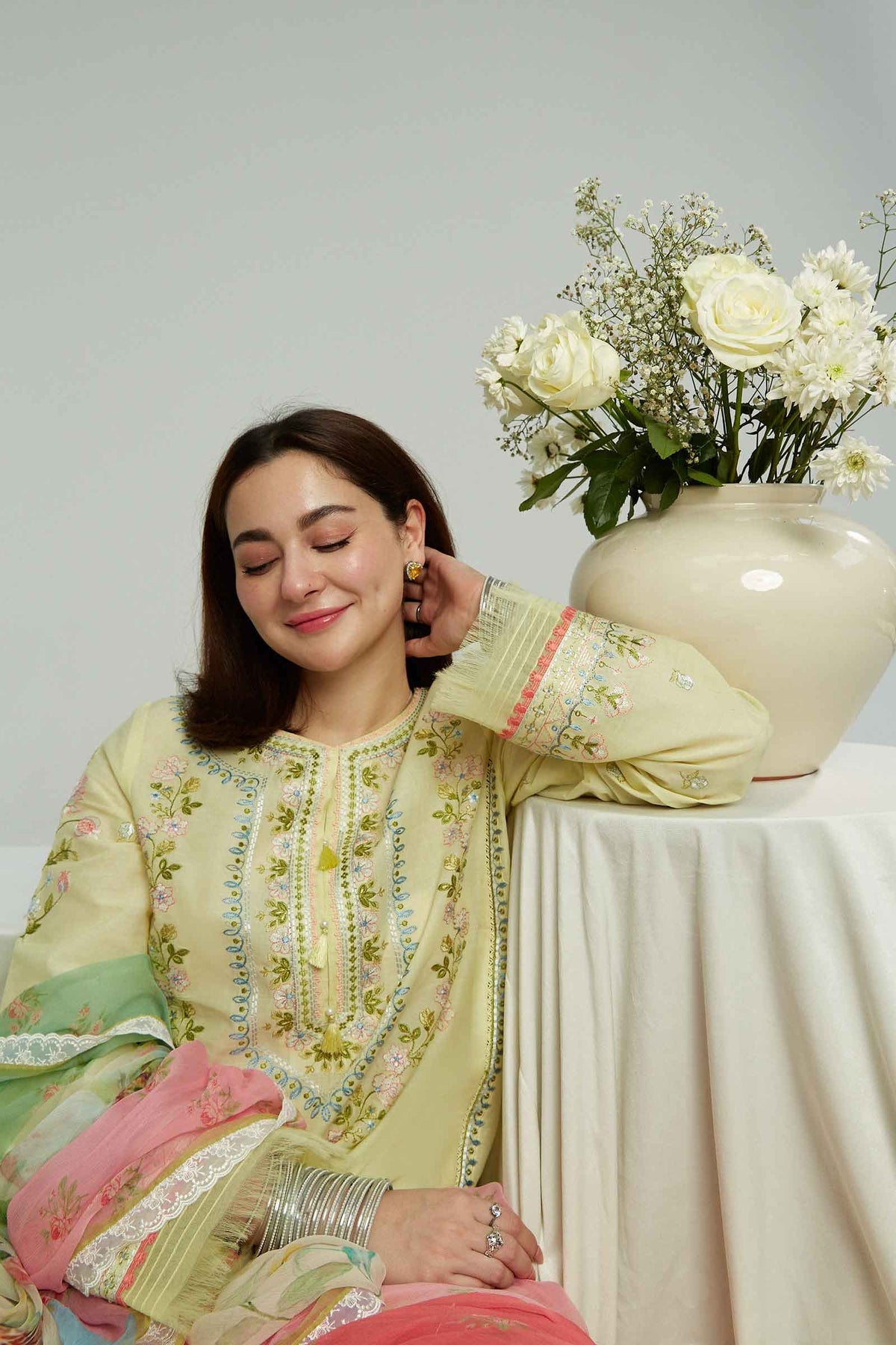 ZAHRA SHAHJAHAN- 3PC LAWN CHIKENKARI EMBROIDERED SHIRT WITH ORGANZA PRINT DUPATTA- EP-5137