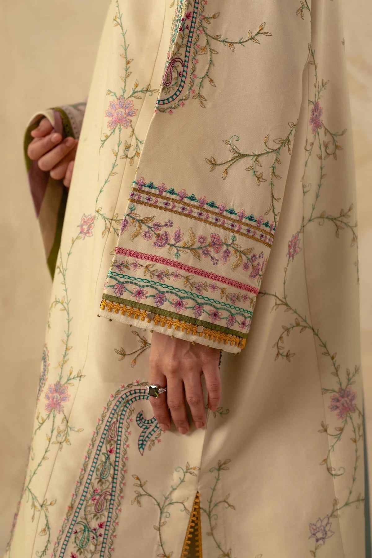 ZARASHAHJAHAN - 3PC DHANAK EMBROIDERED SHIRT WITH WOOL PRINT SHAWL AND DHANAK EMBROIDERED TROUSER- EP-5010