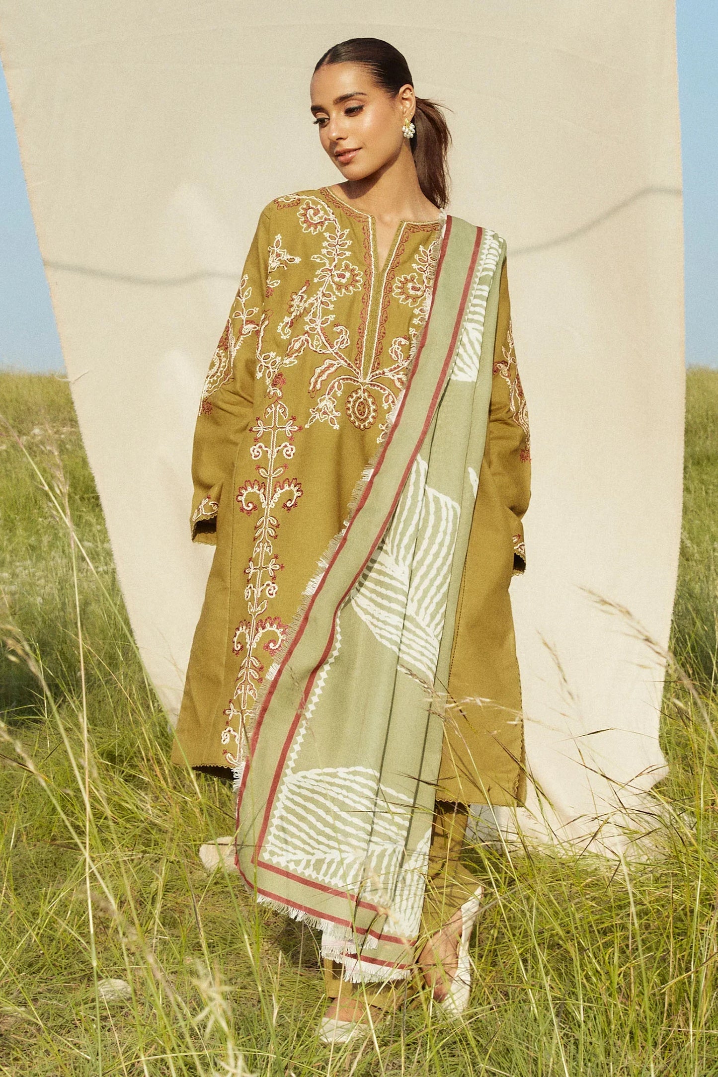 ZARA SHAHJAHAN - 3PC DHANAK EMBROIDERED SHIRT WITH COUTURE PRINTED SHAWL & TROUSER-EP-5435