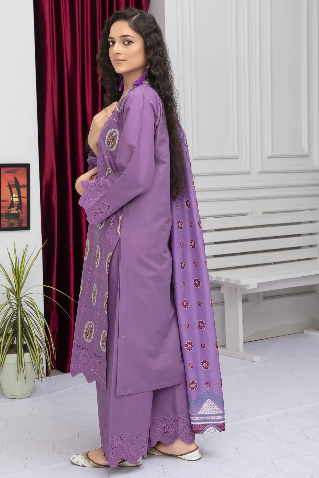 ELAAN.PK -WINTER COTTON 3PC EMBROIDERED SHIRT WITH DORIA PRINTED SHAWL-EP-2005